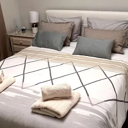 By The Sea - Acolhedor E Relaxante. *