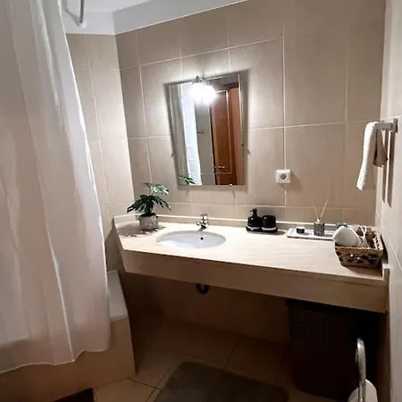 By The Sea - Acolhedor E Relaxante. * Caniço